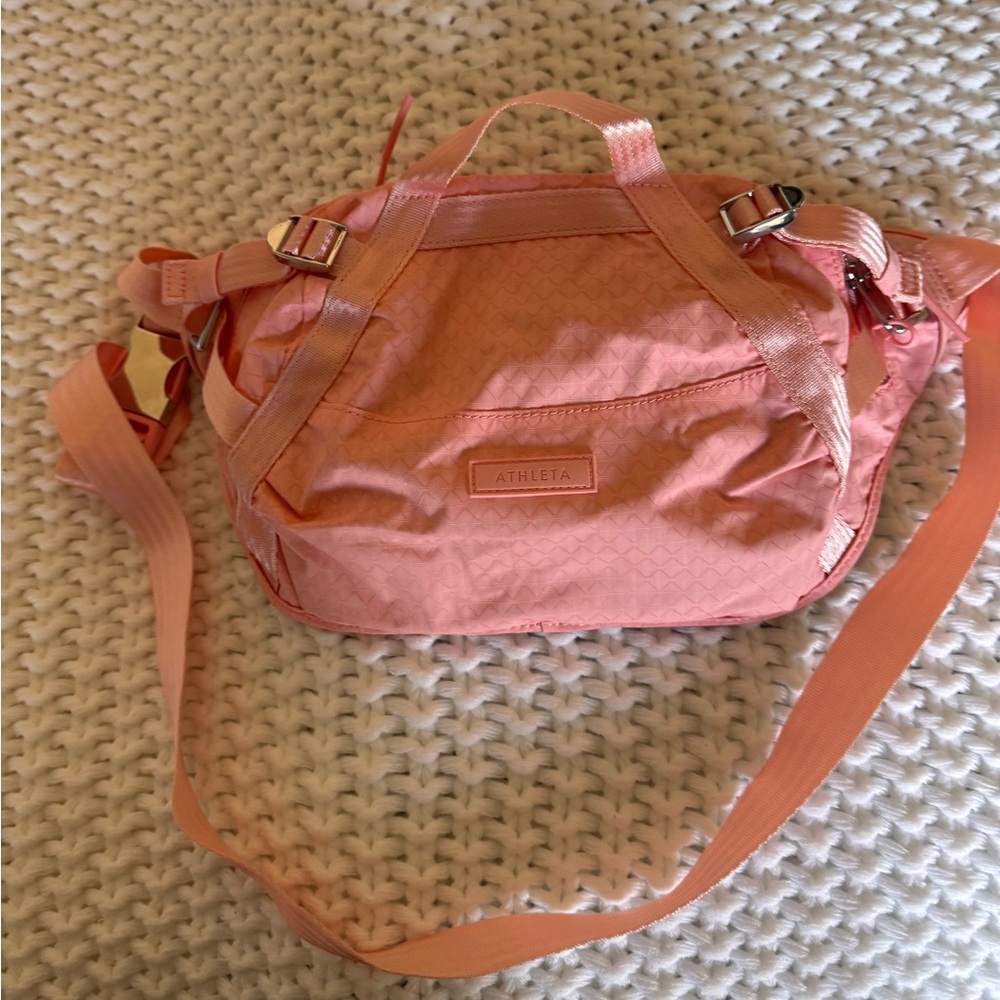 Athleta Excursion Crossbody Bag